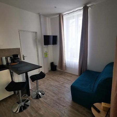 Studio meublé rez-de-chaussée Vichy Extérieur photo