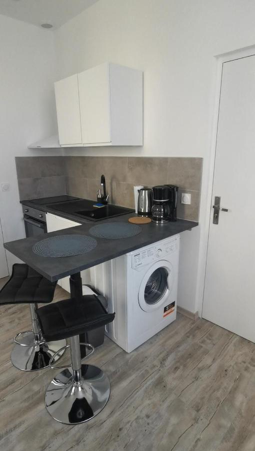 Studio meublé rez-de-chaussée Vichy Extérieur photo